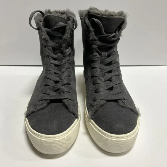 UGG Womens Beven Sneaker Gray Size M